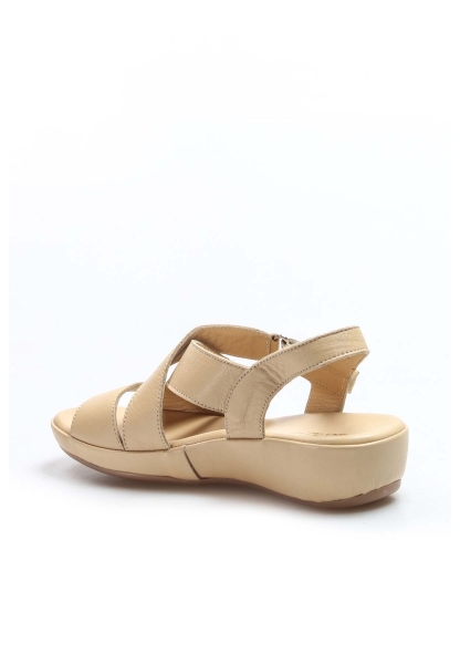Ogroman İçi Dışı Hakiki Deri Çapraz Model Bej Kadın Klasik Sandalet AH078642611805